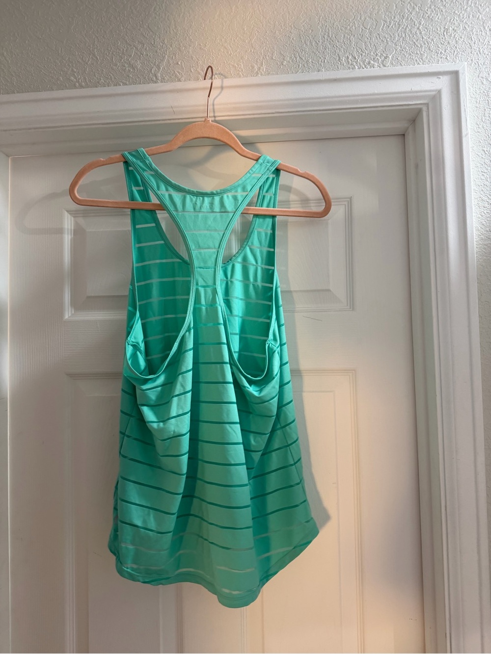 Zyia Havana racerback tank size L - Picture 4 of 4
